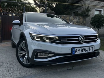 Авто Volkswagen Passat Variant 2020 № 8493265