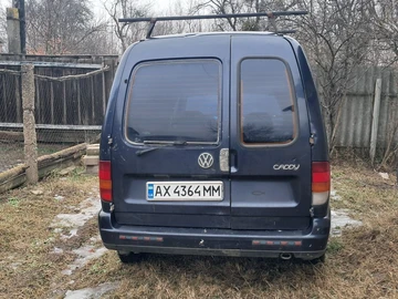 Авто Volkswagen Caddy 2000 № 8493323