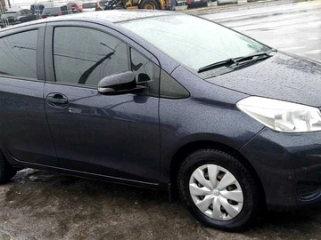 Авто Toyota Yaris 2013 № 8493336