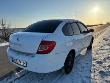 Авто Renault 4 2011 № 8493621