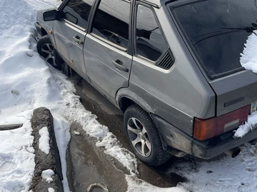 Авто ВАЗ 2109 1991 № 8493711