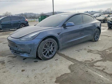 Авто Tesla Model 3 2021 № 8493716