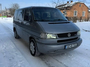 Авто Volkswagen Transporter 2000 № 8493932