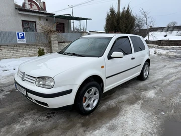 Авто Volkswagen Golf 1999 № 8494457
