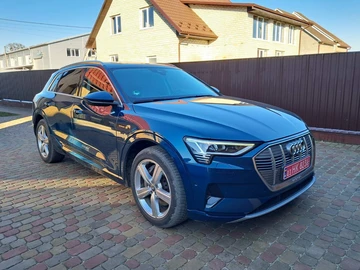 Авто Audi 50 2019 № 8494560