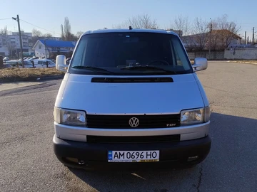 Авто Volkswagen Transporter 2002 № 8494789