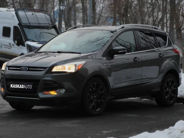 Авто Ford Escape 2013 № 8495025
