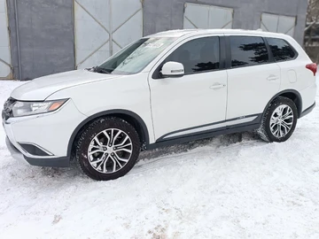 Авто Mitsubishi Outlander 2016 № 8495300
