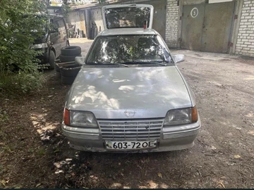 Авто Opel Kadett 1985 № 8495392