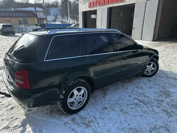 Авто Audi A4 2000 № 8495400