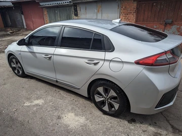 Авто Hyundai Ioniq 2018 № 8495544