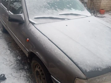 Авто Opel Vectra 1989 № 8495587