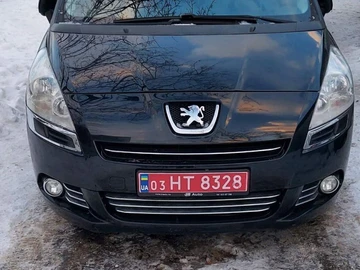 Авто Peugeot 5008 2011 № 8495843