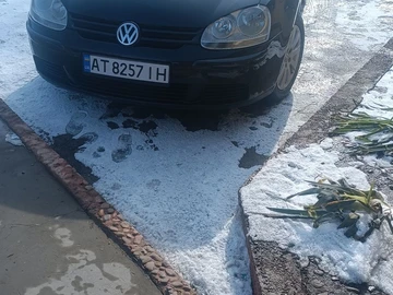 Авто Volkswagen Golf 2003 № 8495853