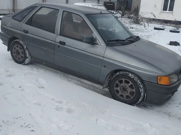 Авто Ford Escort 1991 № 8496084