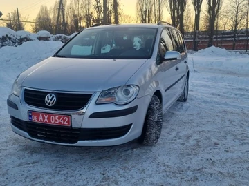 Авто Volkswagen Touran 2009 № 8496176