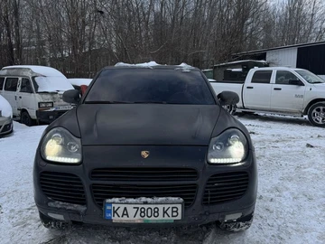 Авто Porsche Cayenne 2005 № 8496294
