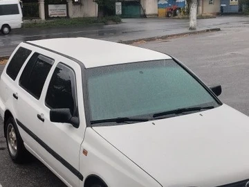 Авто Volkswagen Golf 1997 № 8496433