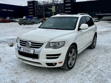 Авто Volkswagen Touareg 2010 № 8496571