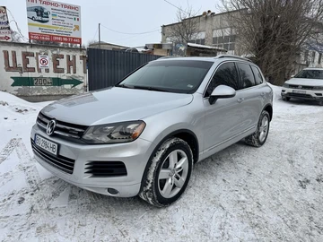 Авто Volkswagen Touareg 2011 № 8496590