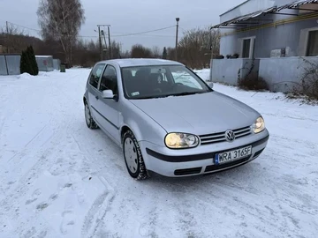 Авто Volkswagen Golf 2000 № 8496631