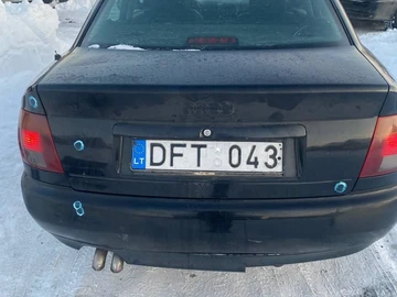 Авто Audi A4 1999 № 8497086