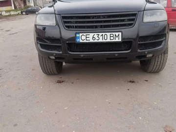 Авто Volkswagen Touareg 2004 № 8497208