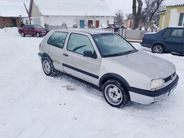 Авто Volkswagen Golf 1997 № 8497215
