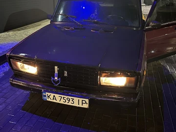 Авто ВАЗ 2107 1996 № 8497223
