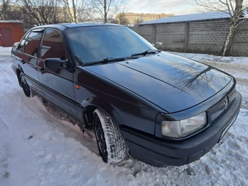 Авто Volkswagen Passat Sedan 1992 № 8497354