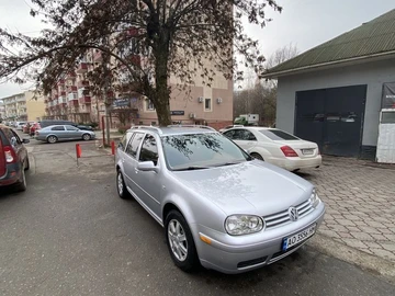 Авто Volkswagen Golf 2001 № 8497639