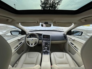 Авто Volvo Xc60 2016 № 8497819