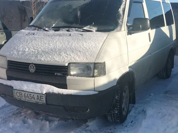 Авто Volkswagen Transporter 2000 № 8497902