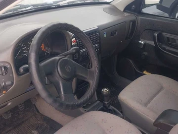 Авто Volkswagen Polo 1998 № 8498019