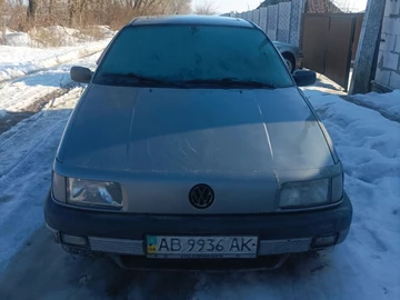 Авто Volkswagen Passat Sedan 1991 № 8498208