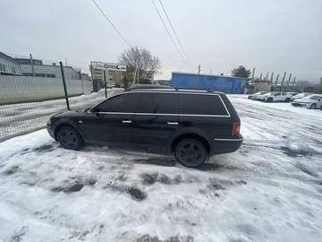 Авто Volkswagen Passat Variant 2000 № 8498276