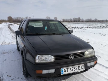 Авто Volkswagen Golf 1995 № 8498291