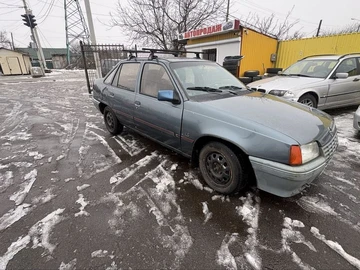 Авто Opel Kadett 1986 № 8498378