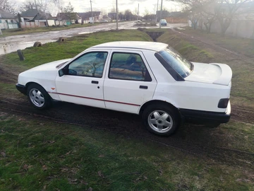 Авто Ford Sierra 1992 № 8498635