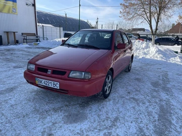 Авто SEAT Cordoba 1996 № 8499260