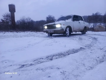 Авто ВАЗ 2107 2003 № 8499344
