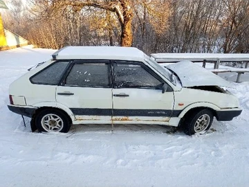 Авто ВАЗ 2109 1996 № 8499428