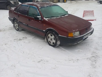 Авто Volkswagen Passat Sedan 1991 № 8499487