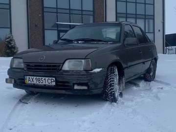 Авто Opel Kadett 1987 № 8499502