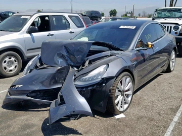Авто Tesla Model 3 2020 № 8499559
