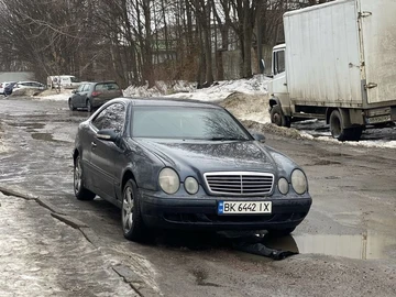 Авто Mercedes Clk Серия 2000 № 8499676