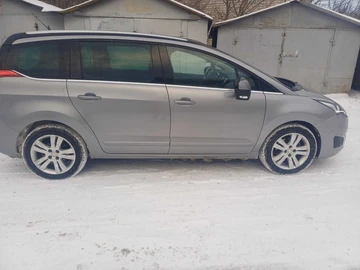 Авто Peugeot 5008 2013 № 8499707