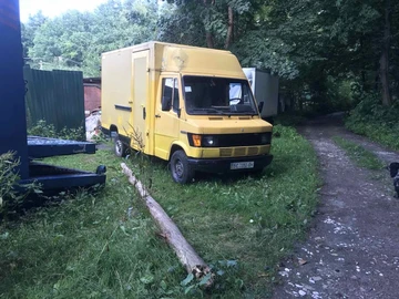 Авто Mercedes T-Mod  1990 № 8500188