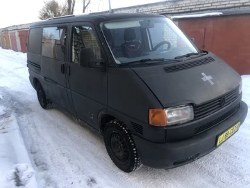 Авто Volkswagen Transporter 2000 № 8500355