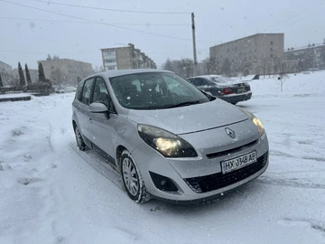 Авто Renault Grand Scenic 2010 № 8500457